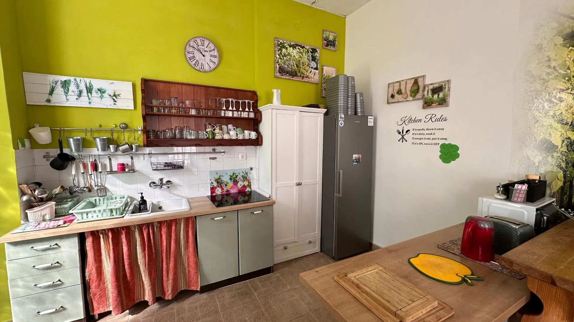 Crazy House Hostel Pula