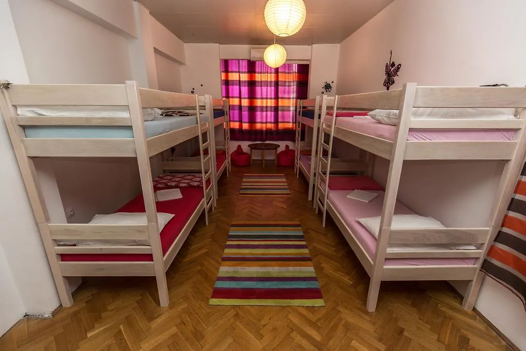 Crazy House Hostel Pula Kroatien