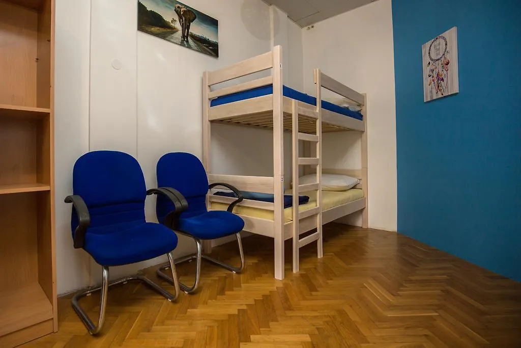 Crazy House Hostel Pula Kroatien