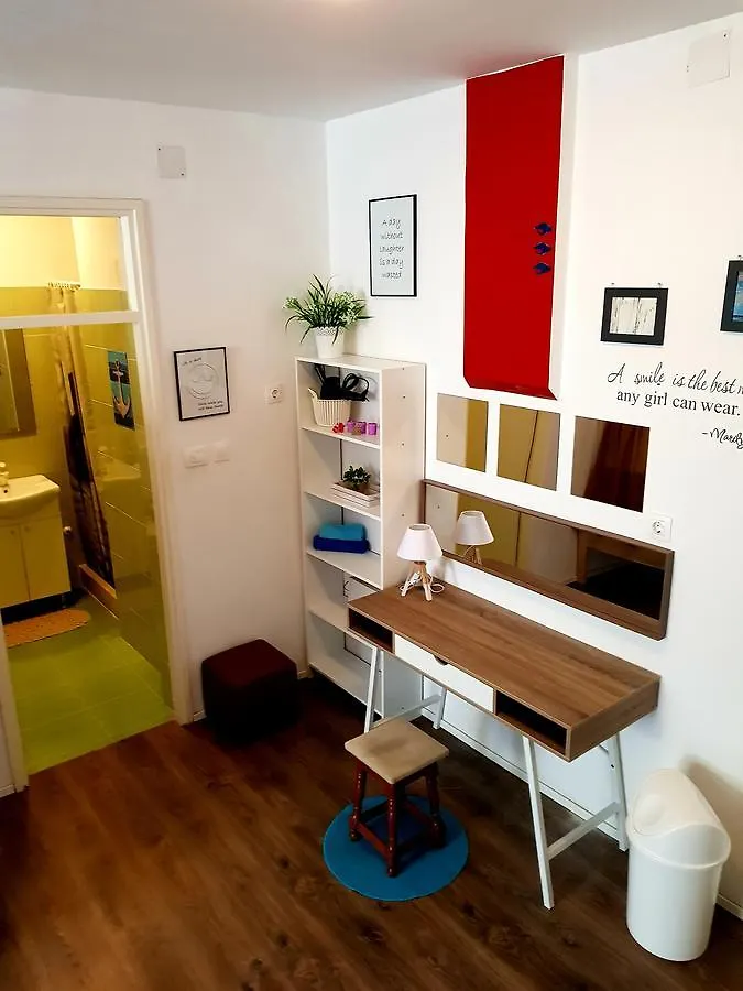 Crazy House Hostel Pula