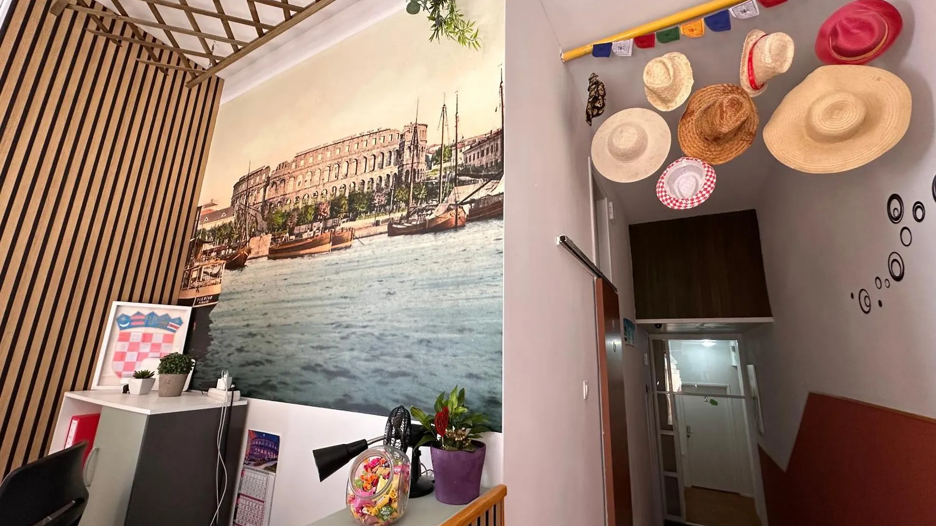 Crazy House Hostel Pula Croatia