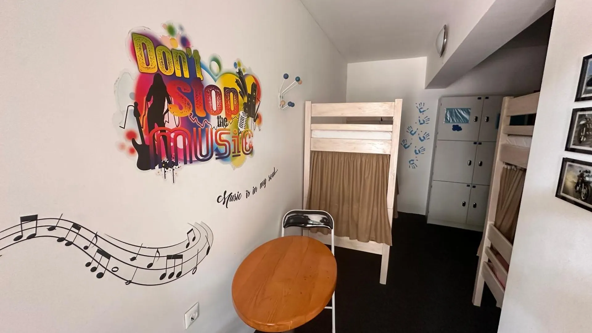 Crazy House Hostel Pula 0*,  Croatia